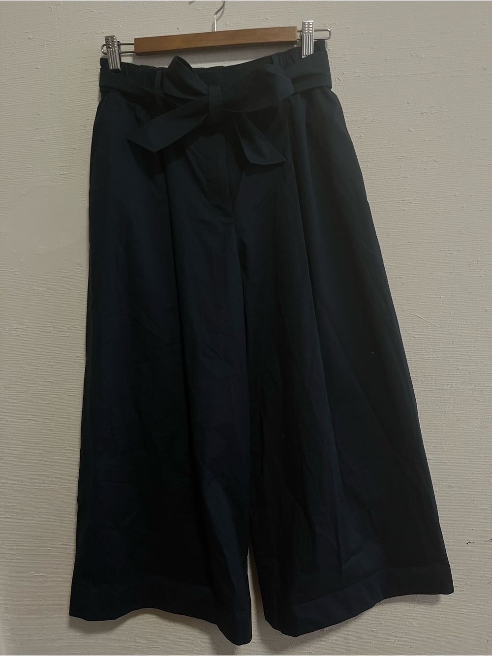 Club Monaco Navy Wide-Leg Paperbag Waist Pants